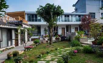 Wanfeng Linna Mountain home stay
