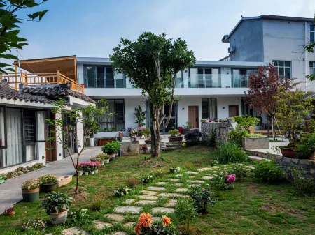 Wanfeng Linna Mountain home stay Отели рядом с достопримечательностью «Yixing Wanfo Temple»