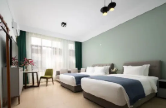 Sanya Dajishu Homestay (Haitang Bay Duty Free City Shop) Hotels near Shenzhou First Spring
