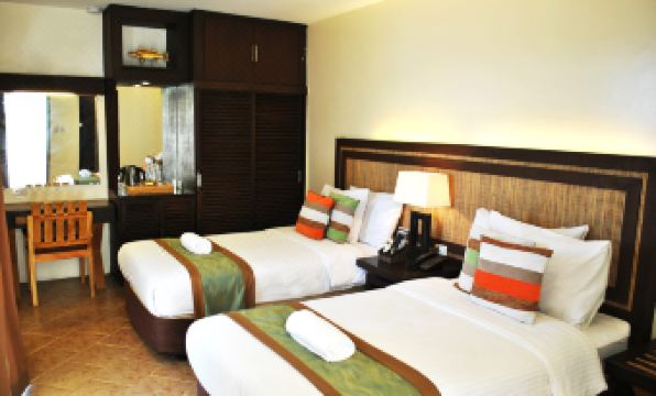 Casa Escondida Anilao Resort And Dive Center - Housity