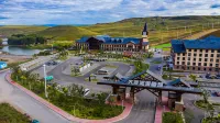 Wulanchabu sunlight grassland Dahewan Resort Hotel - Mountain view