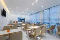 Dongchen Holiday Hotel (Yichang Yiling Wanda Square)