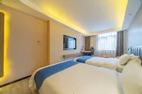 Lexuan Holiday Hotel (Yangjiang Jingyuan City Shopping Center)