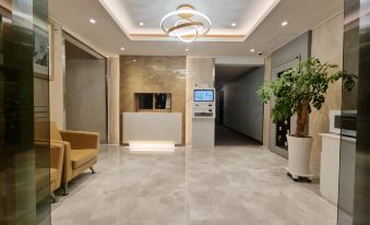 Trevi Hotel
