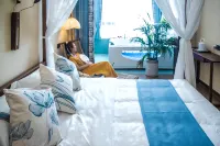 Xiangbanhuajian B&B (Qinling Wildlife Park)