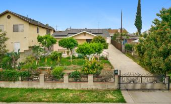 Stylish & Charming 15Min to Downtown La