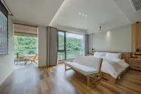 安吉·棲夏|Quietly wind|270°竹海景觀親子美宿(雲上草原店) 馬家弄村附近的飯店