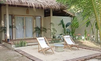 The Beach House Ocam Ocam