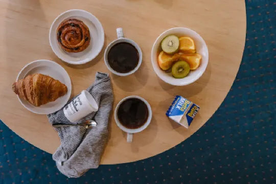 429 Apartments & Suites