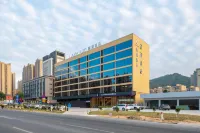 Lavande Hotel Huidong High-Speed Railway Station Shengli Square Store Hotels near Qingyunshequ Culture Square