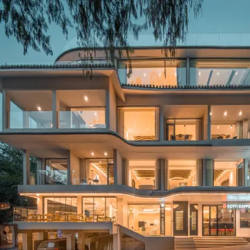 Mochi Luxury River View Resort Hotel (Yangshuo Xingping Ancient Town Li River Scenic Area)
