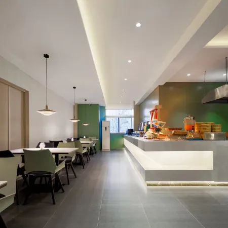 Maiting Platinum Hotel
