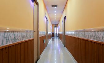 Yacheng fashion hotel (changchun yatai street store)