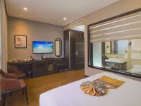 SK LEGEND HOTEL VUNG TAU Hotels near Whale Temple