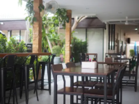 โรงแรม แมงโกส์ พัทยา