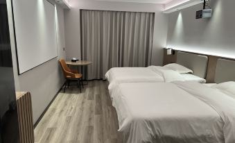 Qingfeng Hotel (Huarong)