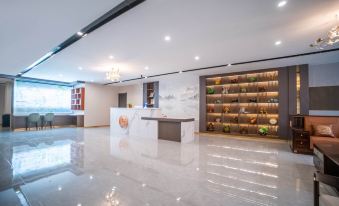 Small Time Hotel(Colorful Danxia Scenic Spot Storel)