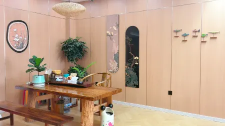 Youzi Hotel Отели рядом с достопримечательностью «Grape Corridor»