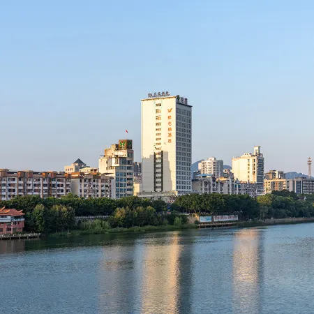 Vienna Hotel (Sanming North Station) Отели в г. Саньмин