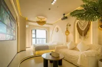 OneDay Designer Smart Homestay (Wuyue Plaza)