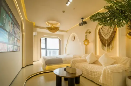 OneDay Designer Smart Homestay (Wuyue Plaza)