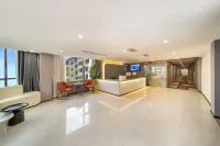 Pai Esports Hotel (Xiangcheng Lianhua Avenue People's Park Branch) Hotels in Xiangcheng