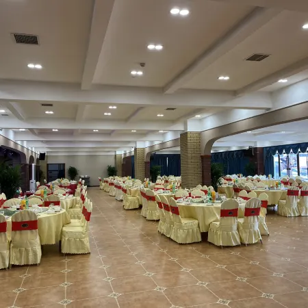 Yancheng Zerui Conference Hotel