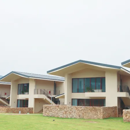 Mystic Qingyuanli Healing Resort & Hotel