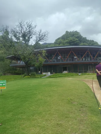 Qingyue Banxia Homestay