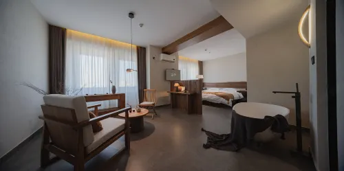 Walking Journey Unstoppable · Boutique Stay (Agricultural University South Gate)