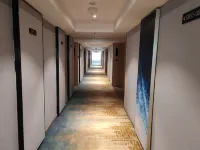 Longfeng Hotel Zhaoqing Sihui - Nouto- ja jättöpalvelut