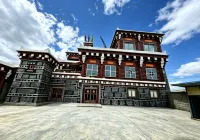 道孚崩科民宿