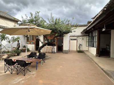 DaLi Plum Tree Homestay