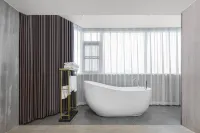 Chonpines Hotel (Xinhui Pedestrian Street) - 4-Star