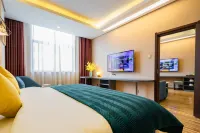 Caring Fere Hotel (Xi'an Library Metro Station)