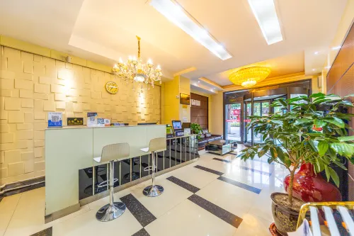 City Coordinate Hotel (Dingxi Youyi Square Railway Station)