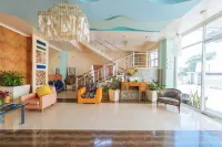 RedDoorz Plus @ San Roque Roxas City Hotels in Capiz