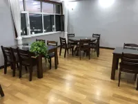 Longde Longyuan Hotel