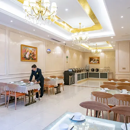 Vienna Hotel (Yidou Jiefang Mansion)