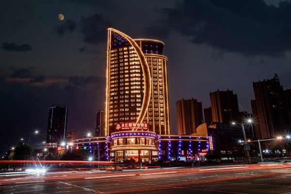 梁山华锦国际大酒店图片
