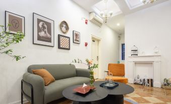 Delinyuan Hotel - Housity