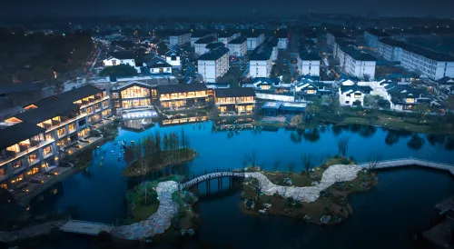 Grand New Century Resort Gaochun Nanjing - Infinity Pools