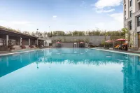 Wyndham Garden Wuyishan - Rooftop Pools