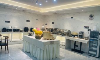GreenTree (Yixing High-Speed Railway Station Dingshu Town Tongshu Road)