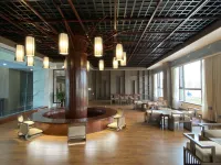 Bailu Hidden Holiday Hotel