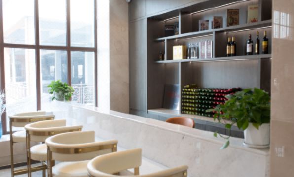 Harbin time coast hot springs business hotel