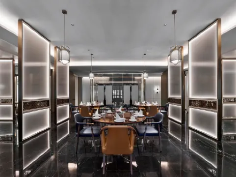 Hilton Jiaxing Отели в г. Цзясин