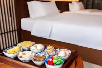 Floral Hotel· Juyi Hotel(Suining Wanda Plaza Government Service Center Store)