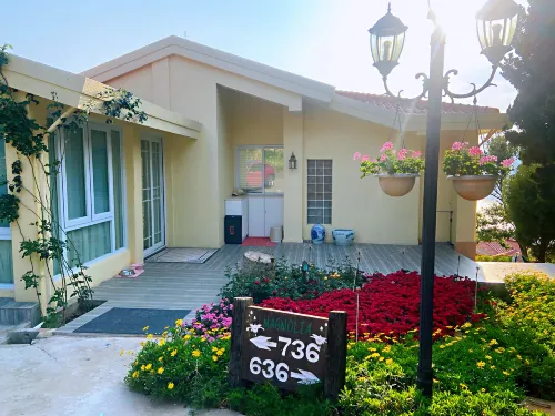 Lakeside Kafka Golf Holiday Villa Hotel di Yiliang