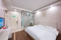 Pebble Motel Cloud Hotel (Chaohu Wanda Plaza)